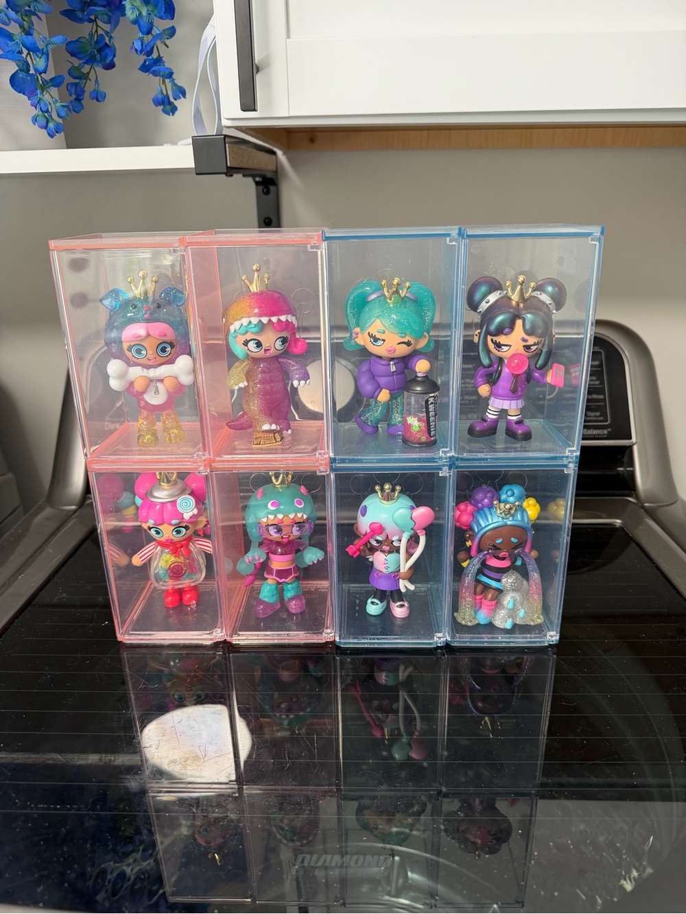 XOX Kweenie Doll Lot 8 Dolls